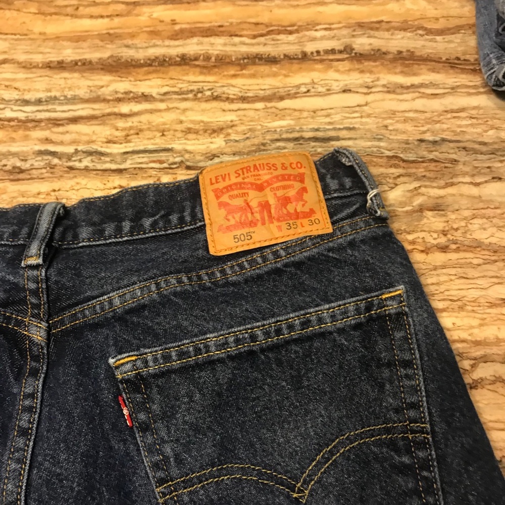 Men’s Levi jeans
